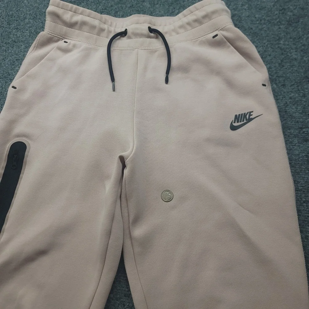 Nike sportswear tech